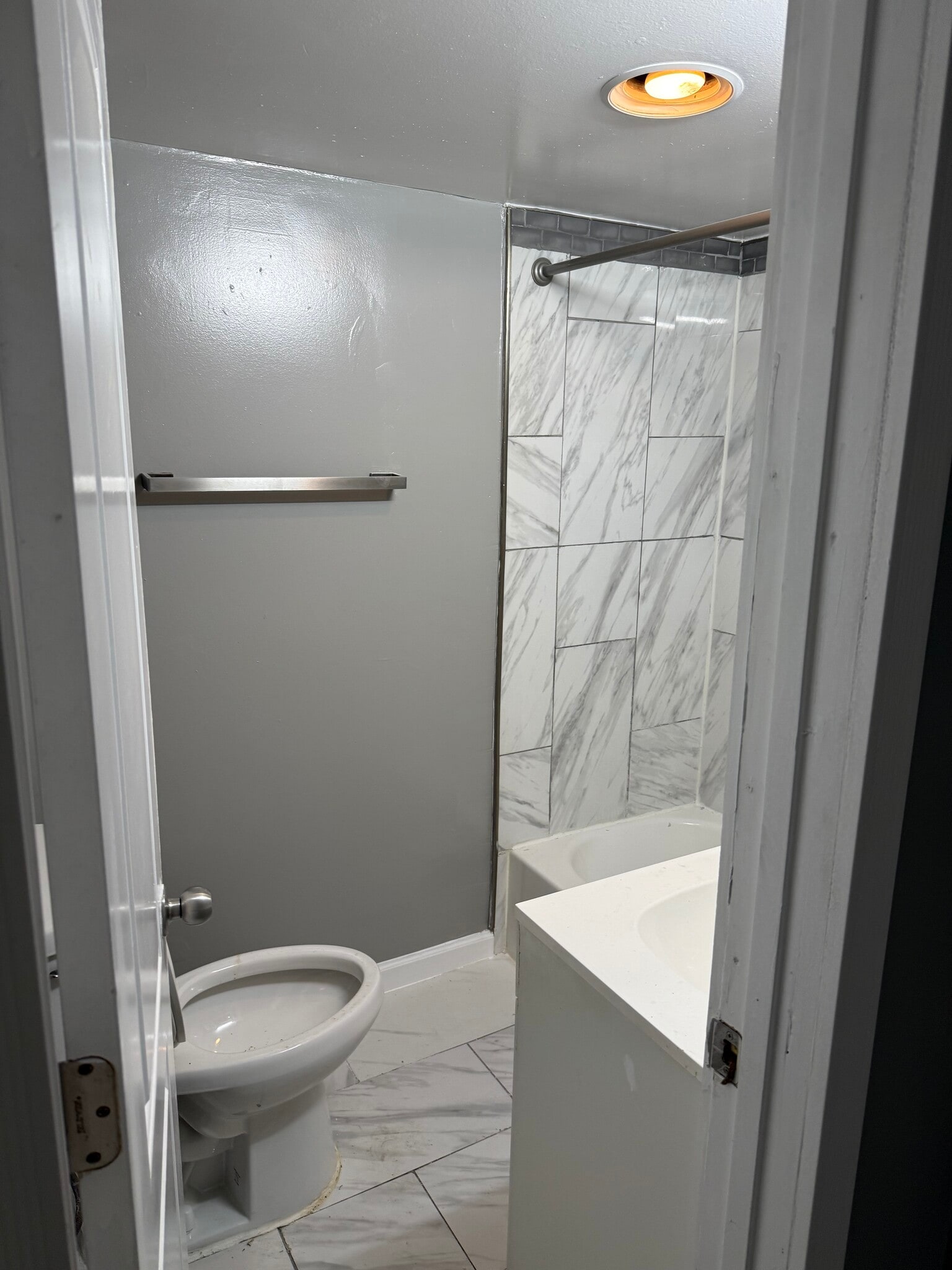 Bathroom - 582 Wilson Bridge Dr
