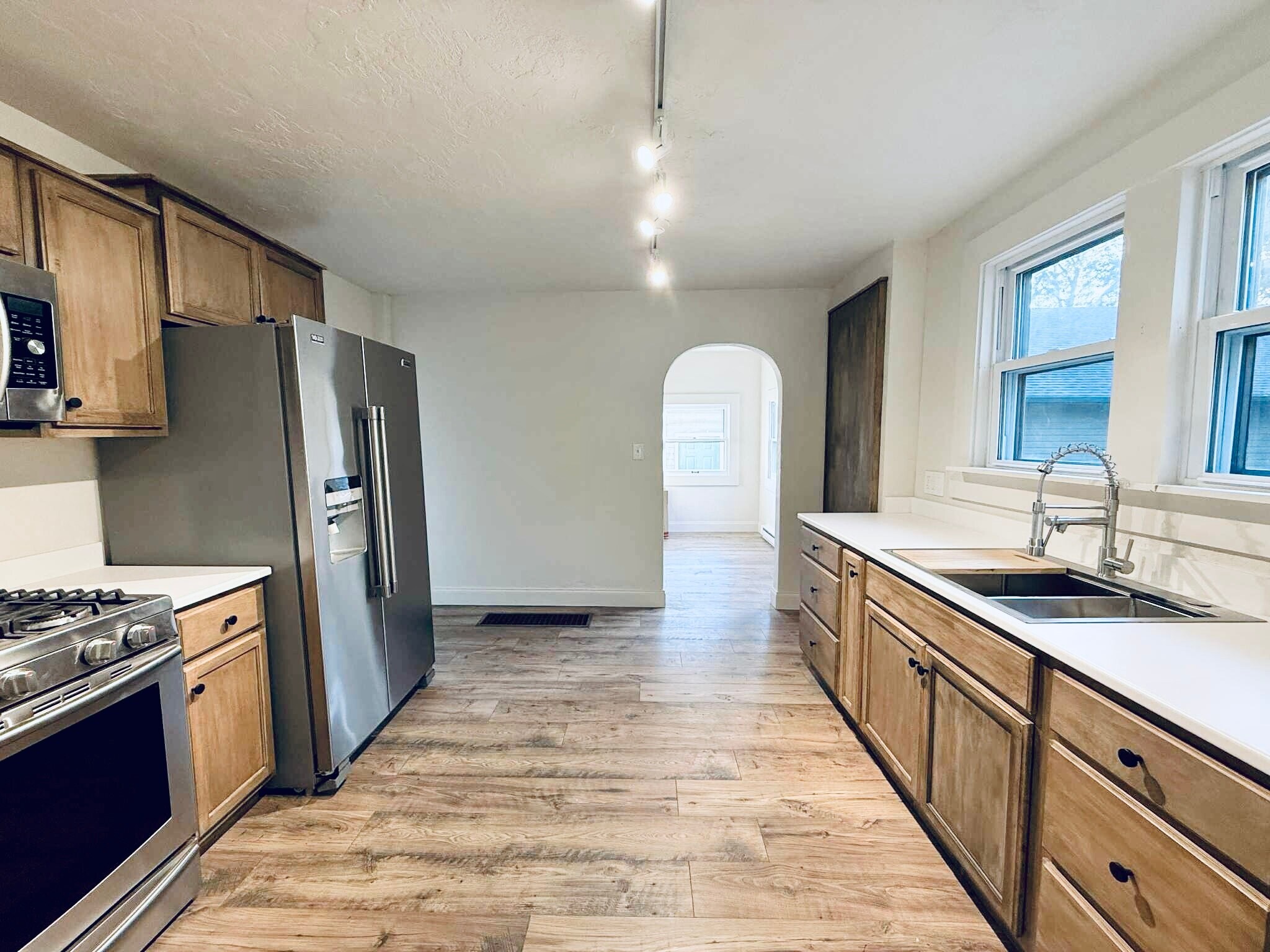 Building Photo - 121 S 34th St