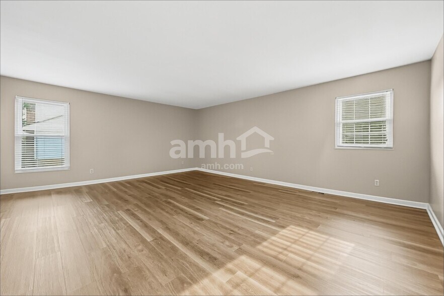 Building Photo - 7037 Berry Blossom Ct