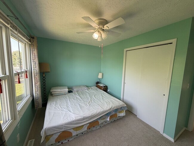 Building Photo - 1538 Hunt Dr