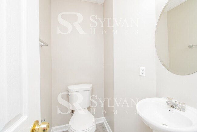 Building Photo - Enjoy living the good life in this 4 bedro...