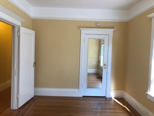 Building Photo - 2345 Fulton St