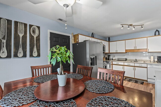 Building Photo - 3107 Gaitway Ct