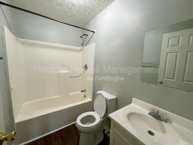 Building Photo - 403 S Randolph St