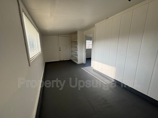 Building Photo - 735 Kimball Rd