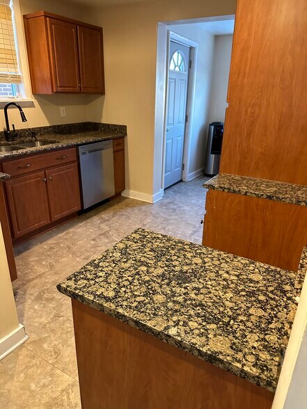 Kitchen - 1017 Fordham Ave