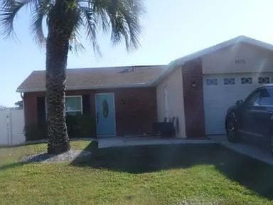 Building Photo - Fully Furnished Clearwater Pool Home | Utilities Included