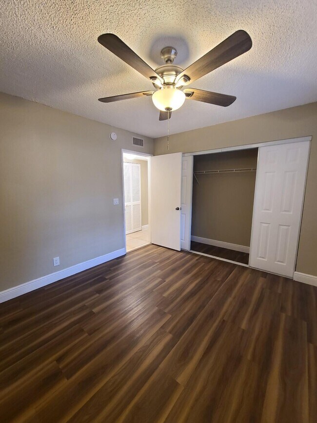 Building Photo - 1601 Windorah Way