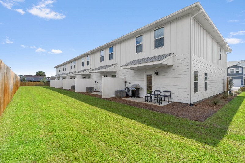 Building Photo - 273 Palmeras Marinas Ln