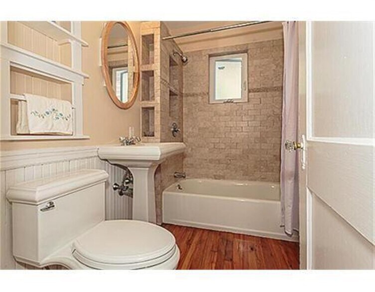 Building Photo - 67 Fairfax St