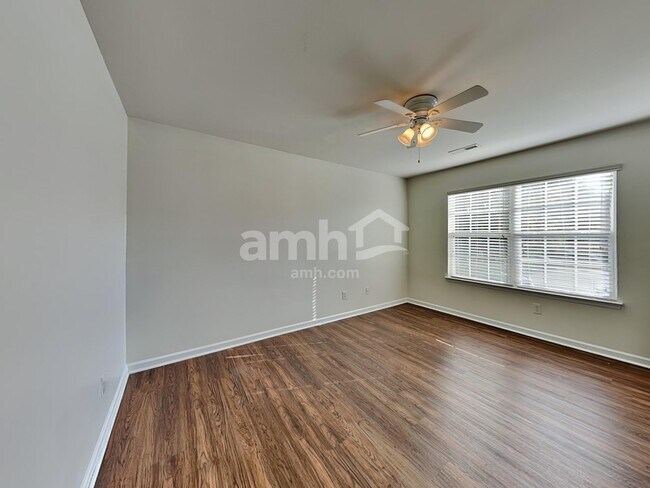 Building Photo - 304 Trout Valley Rd