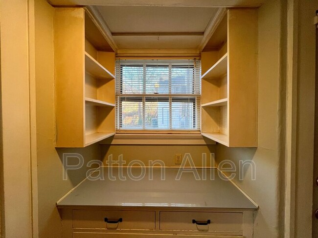 Building Photo - 105 Edwin Pl