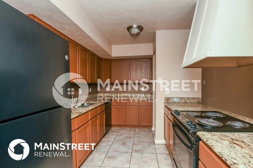 Building Photo - 7304 Whitewood Dr