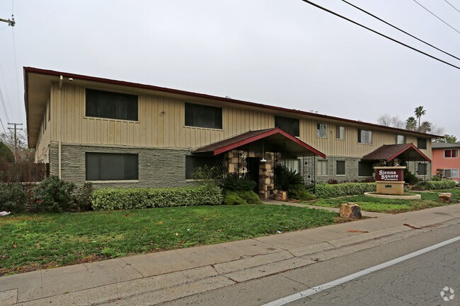 Building Photo - Sienna Square Apartments