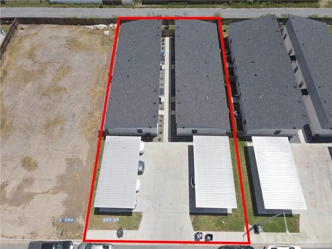 Building Photo - 22 Playa Dr