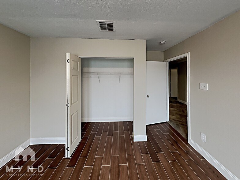 Building Photo - 1418 Mill Branch Dr