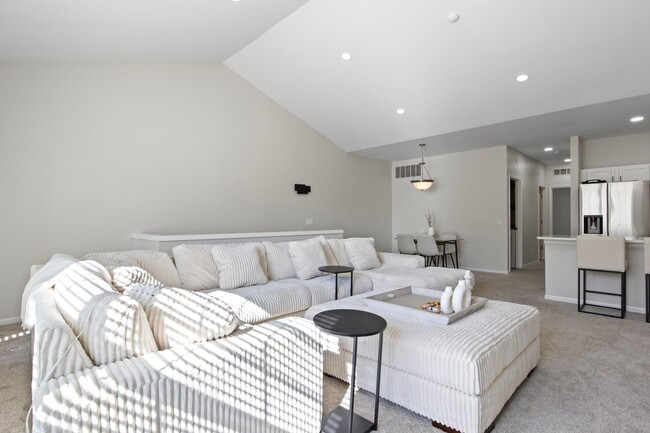 Building Photo - 40433 Gleneagle