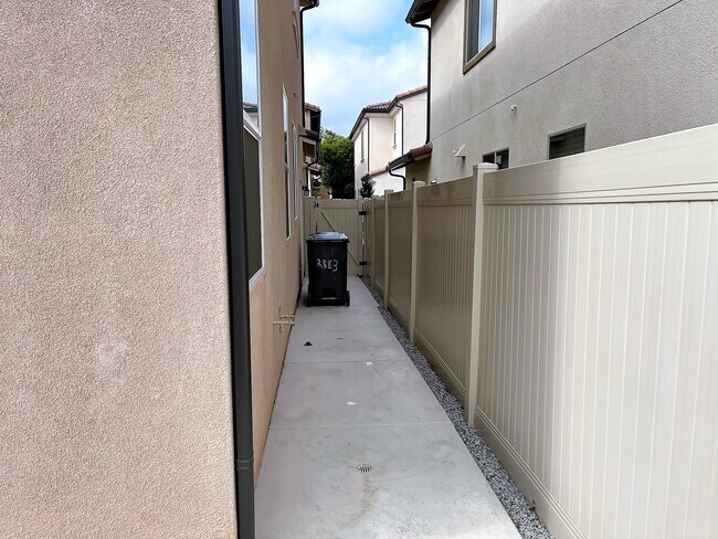 Building Photo - 2883 Villa Catalonia Ct