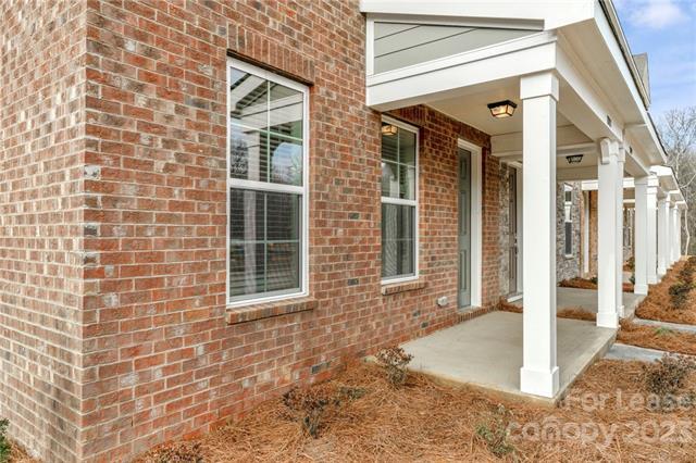 Building Photo - 10105 Hemingway Pl