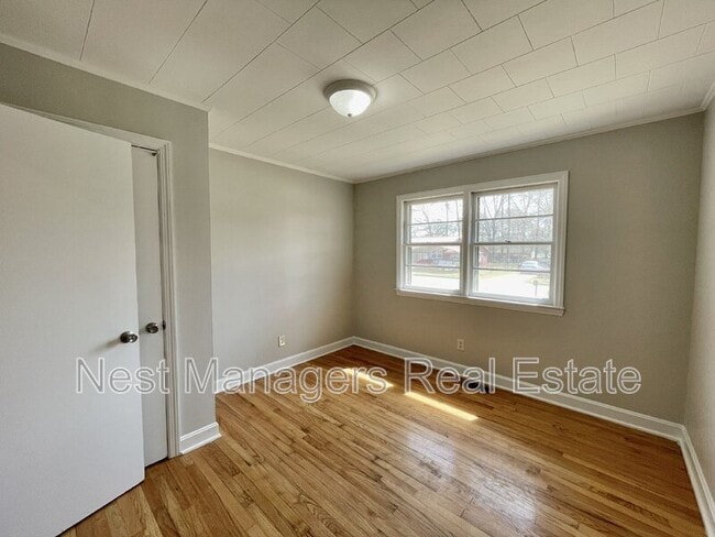 Building Photo - 531 E Donaldson Ave