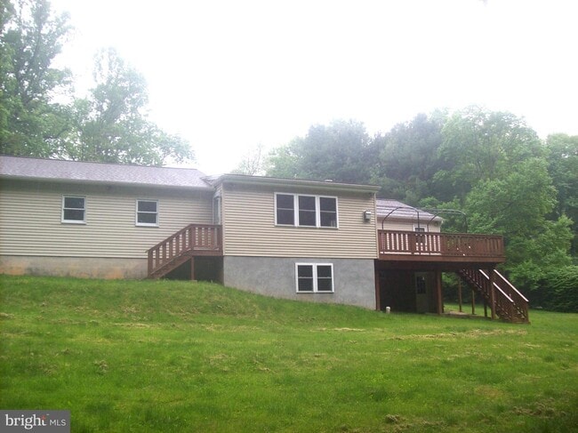 Building Photo - 104 Ramsey Ln