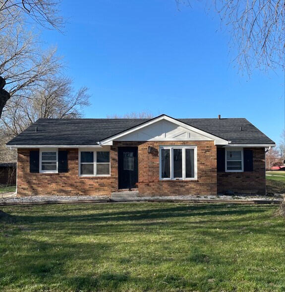 Primary Photo - 7809 Prairie Ave