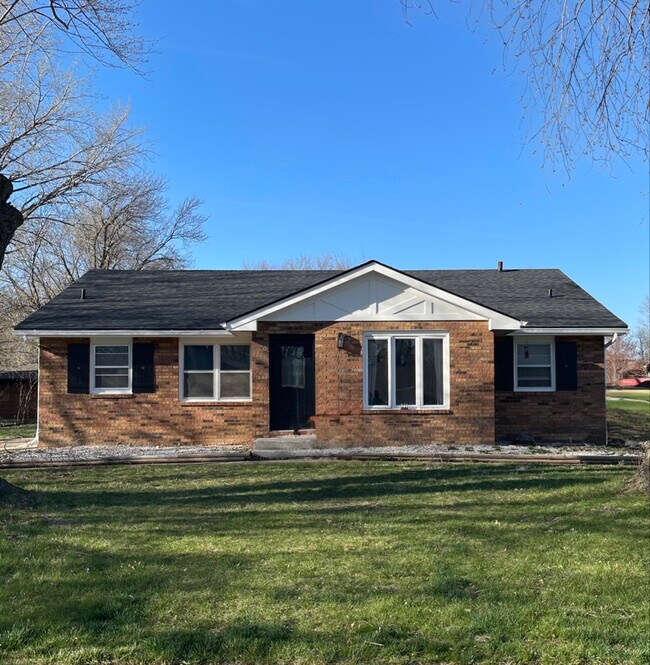 Building Photo - 7809 Prairie Ave