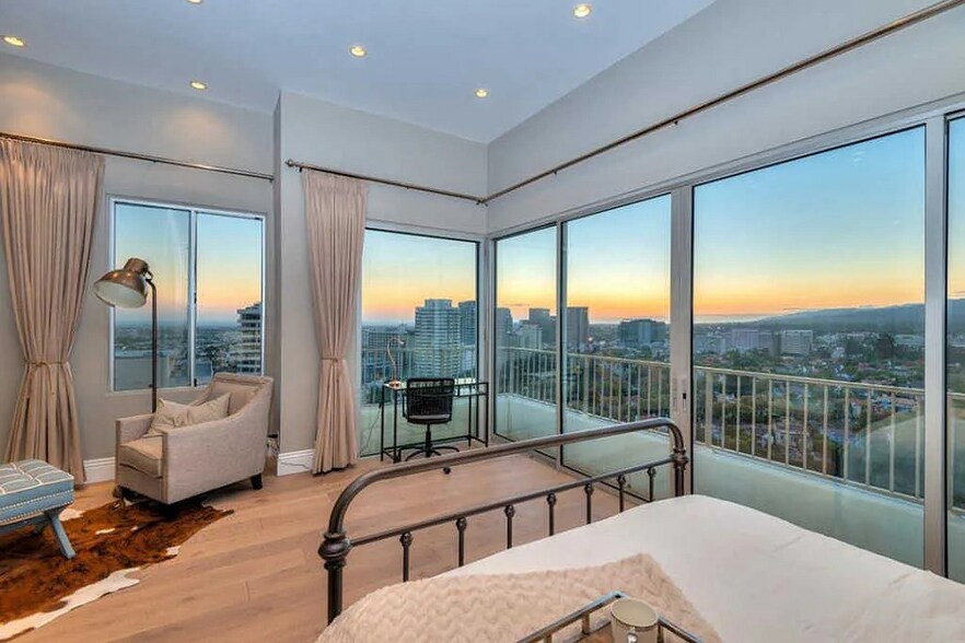 Primary Bedroom - 10501 Wilshire Blvd