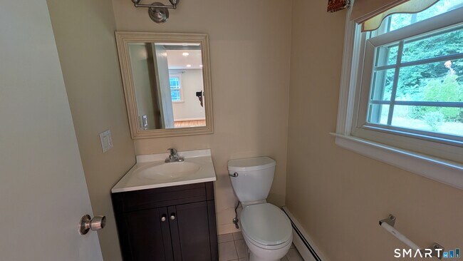 Building Photo - 166 Stevens Ln