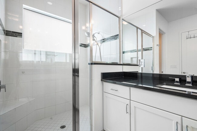 Building Photo - 9806 Salty Bay Dr