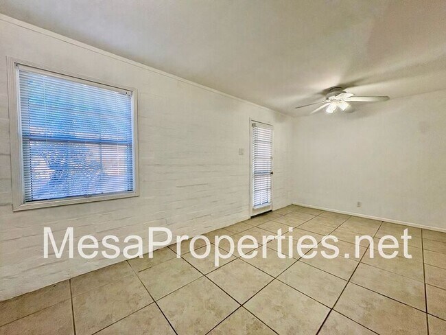 Building Photo - 1480 N Mills Ave