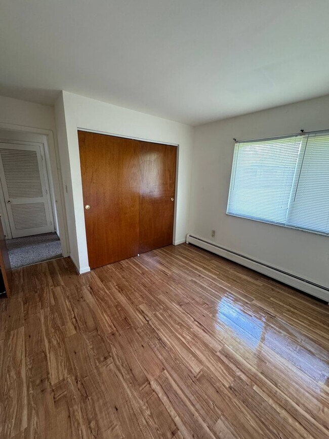Building Photo - 471-477 Ginger Pl