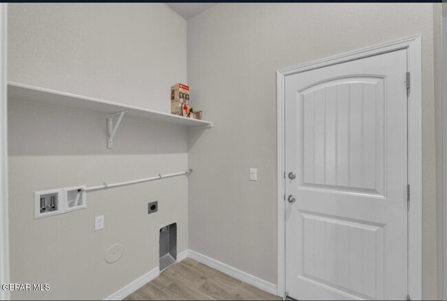Building Photo - 13729 Lago Vista Ave
