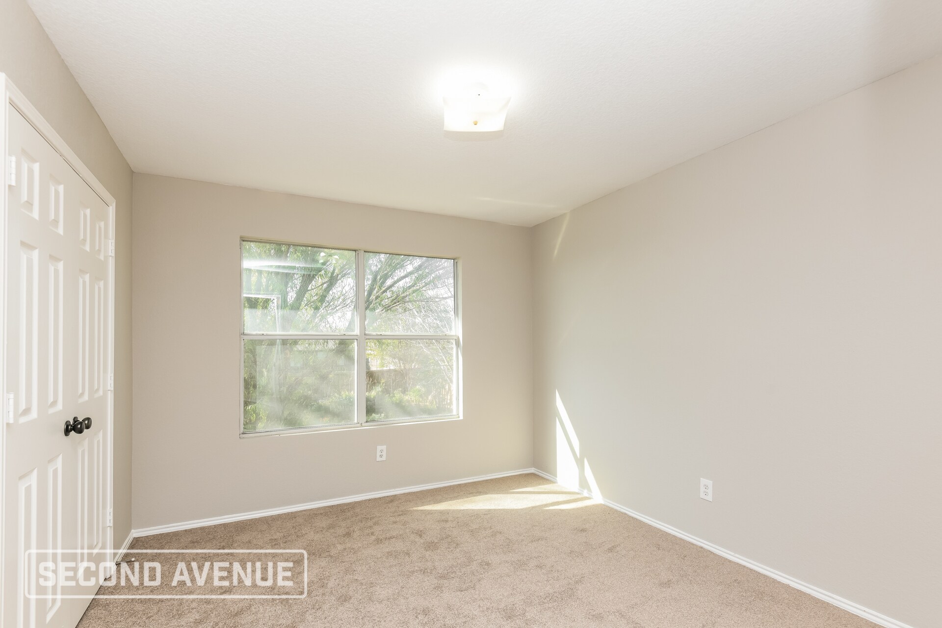 Building Photo - 6237 Hereford Dr