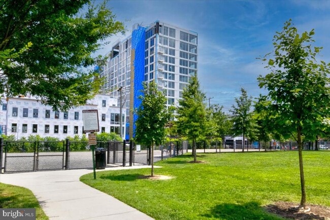 Building Photo - 1023 N Royal St