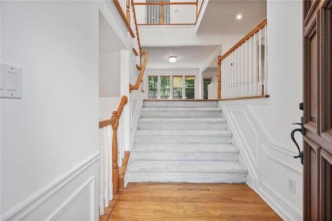 Building Photo - 2024 Wrights Mill Cir NE