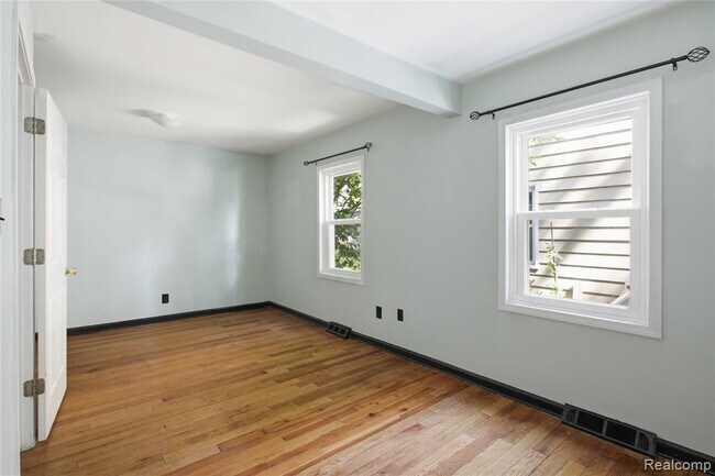 Building Photo - 1408 Mohawk Ave