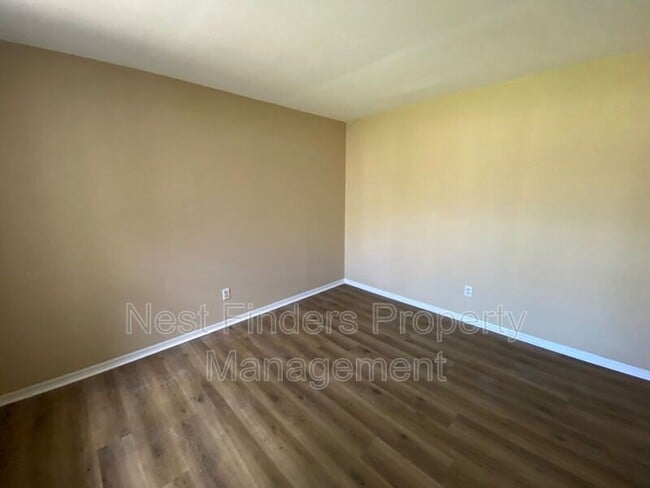 Building Photo - 11866 Ashbrook Cir N