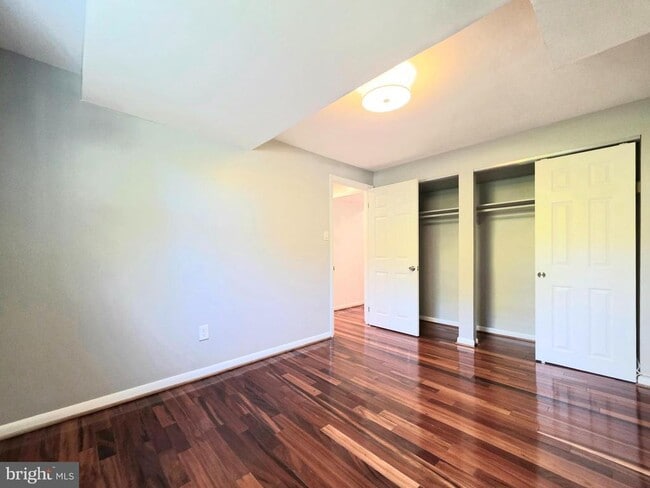 Building Photo - 3424 Ramsgate Terrace