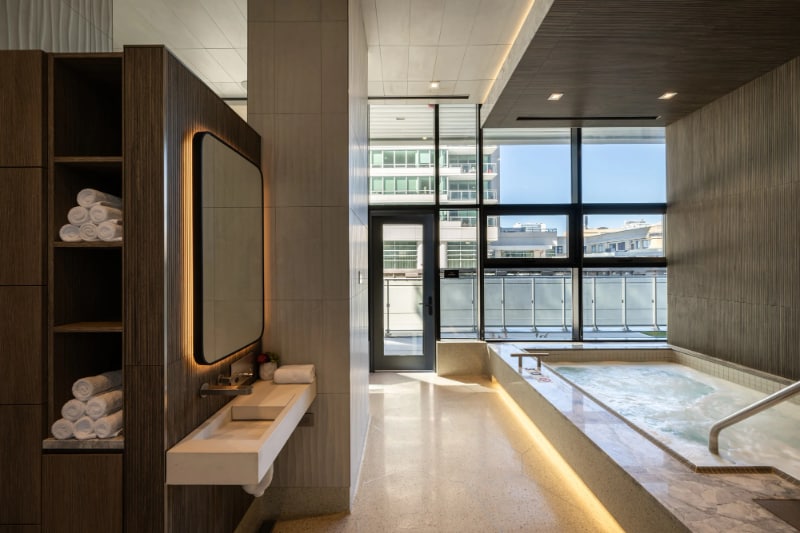 Building Photo - 337 N Halsted St