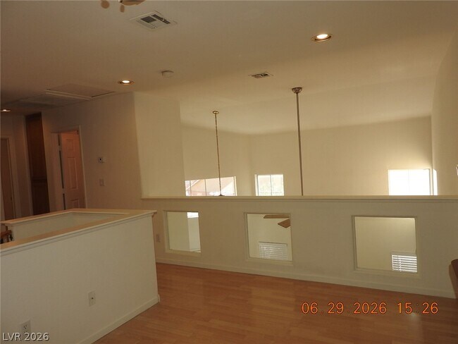 Building Photo - 742 Endicott Ct