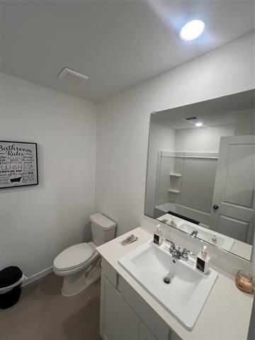 Building Photo - 14143 Hammersmith St