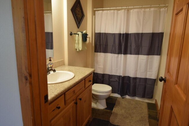 Building Photo - FURNISHED Aspen Village 2bd/2ba