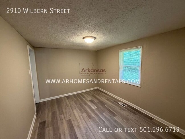 Building Photo - 2910 Wilbern Rd
