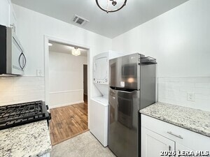 Building Photo - 2319 Burnet St