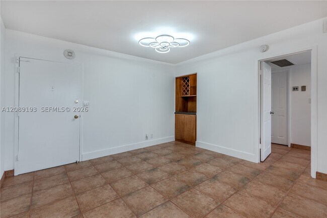 Building Photo - 3180 S Ocean Dr