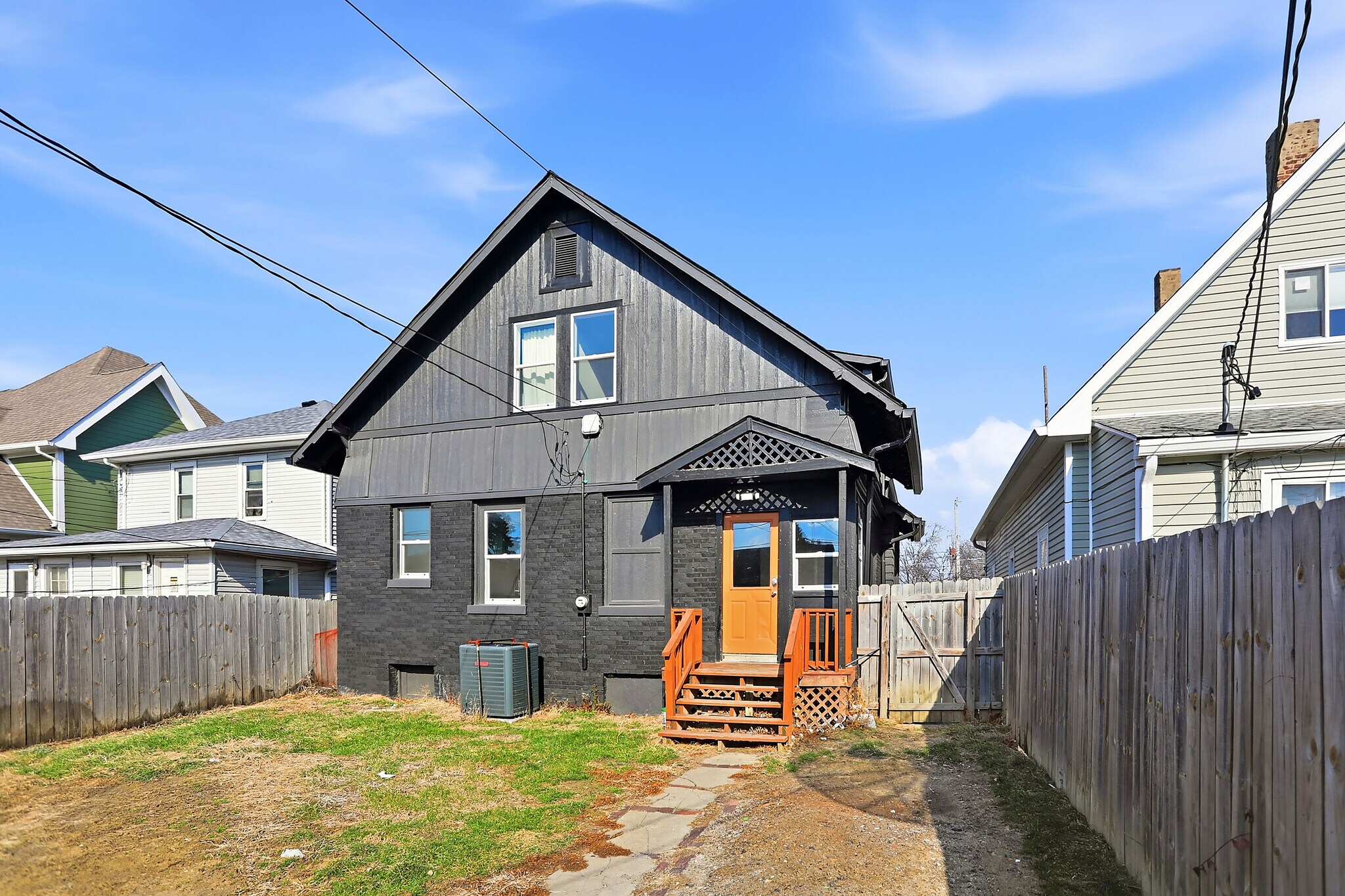 Building Photo - 941 E Raymond St