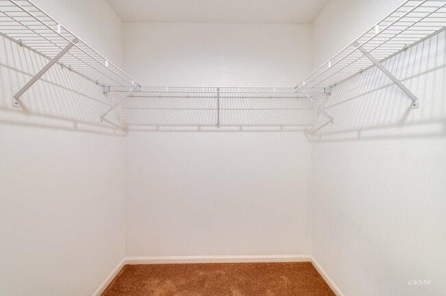 Building Photo - 344 Kildare Ct