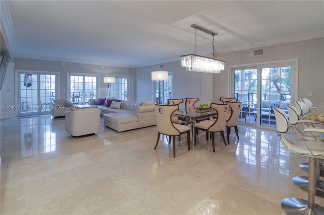 Building Photo - 2428 Fisher Island Dr