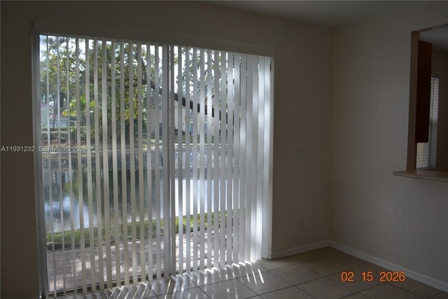 Building Photo - 2851 Prospect Rd